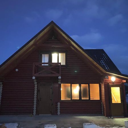 Долина Motel Chornyvody ภายนอก รูปภาพ