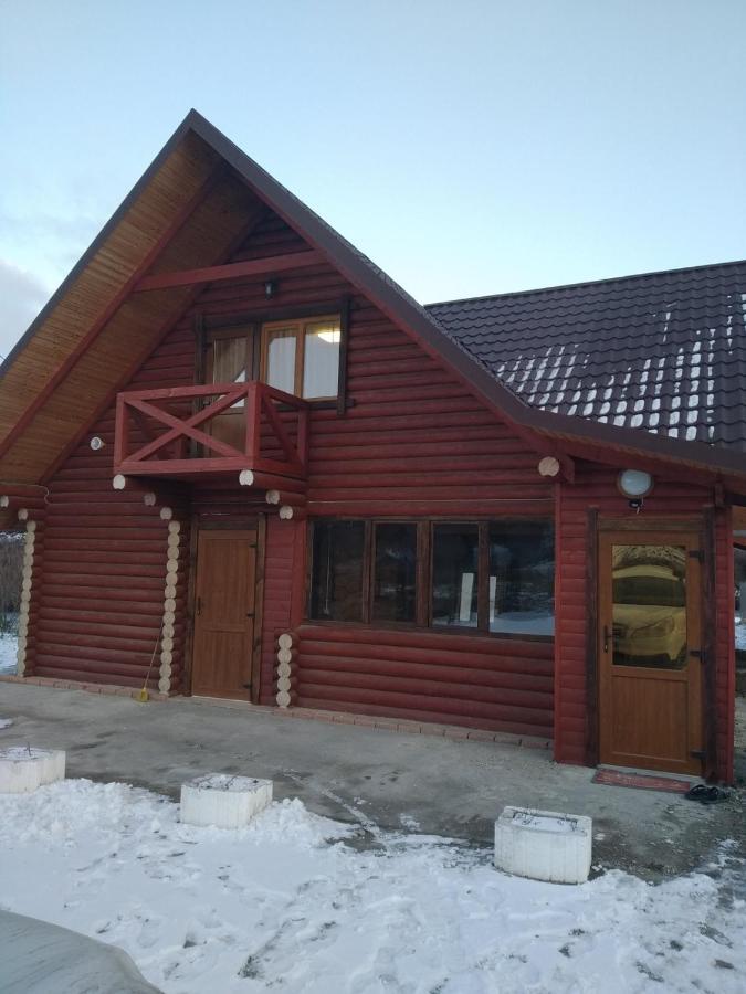 Долина Motel Chornyvody ภายนอก รูปภาพ